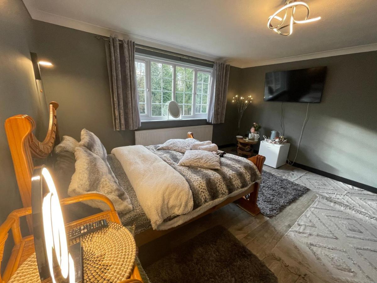 Da Vinci Guest House & Guest Parking, A Real Gem クローリー エクステリア 写真