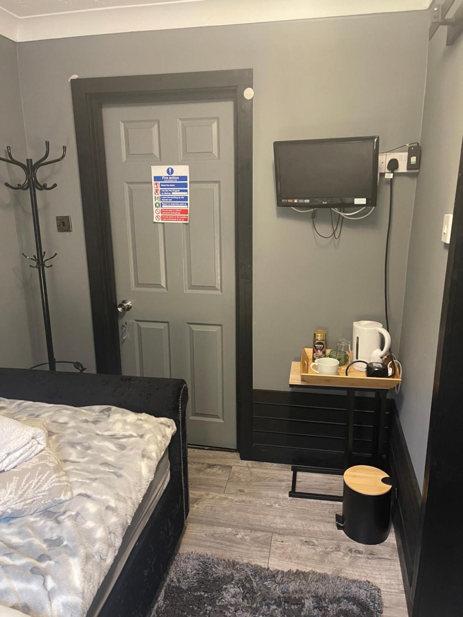 Da Vinci Guest House & Guest Parking, A Real Gem クローリー エクステリア 写真